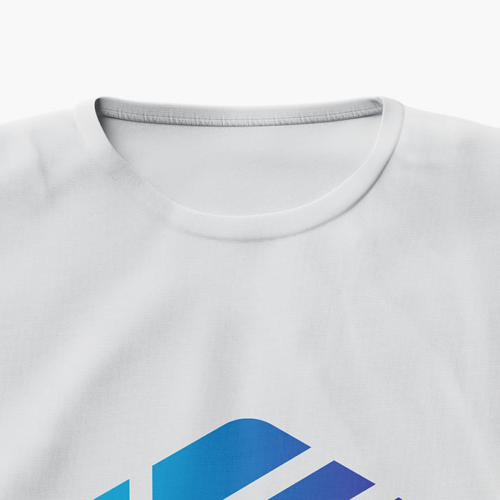 T-Shirt with Logo - Imagen 4